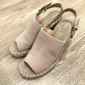 Pink beige Tom’s wedge sandal